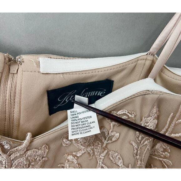 La Femme Gown Womens 10 Embroidered Off Shoulder Bridal Romantic Wedding Royal - Picture 13 of 14